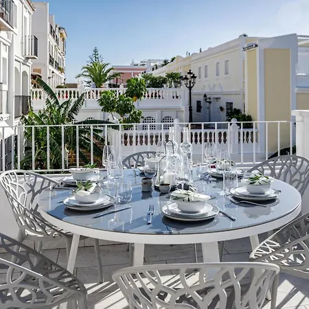 Σπίτι διακοπών Stunning 2 Bedroom Townhouse With Serene Terrace And Charming Mountain Views *